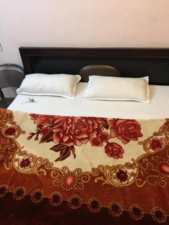 Hotel Blue Star Varanasi Exterior foto
