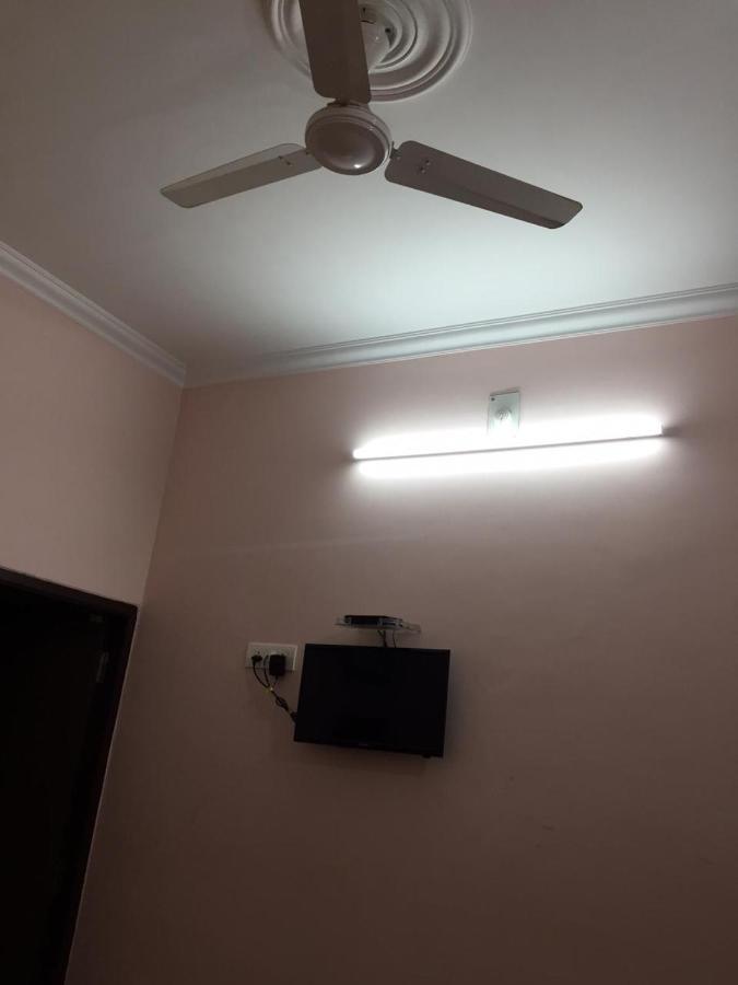 Hotel Blue Star Varanasi Exterior foto